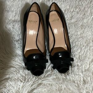Bally Women's Black Patent Leather Bow Heels